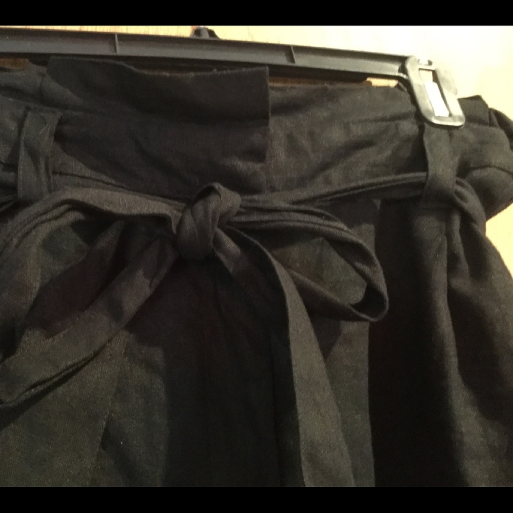 Wide Legged Capri Pants